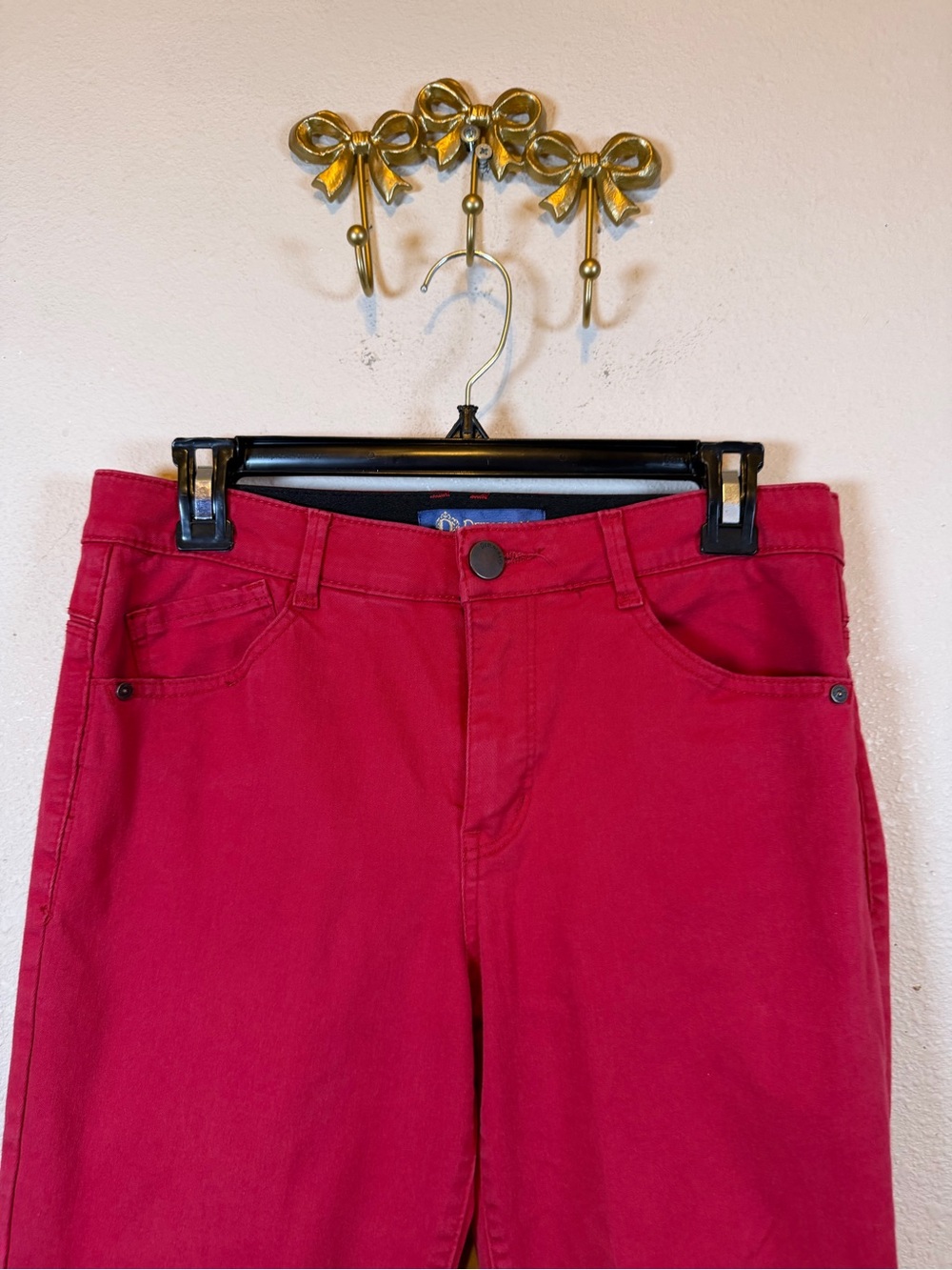 Democracy “Ab” Hot Pink Slim Jeans with Elastic Waist Band. Size 6 - Picture 2 of 4